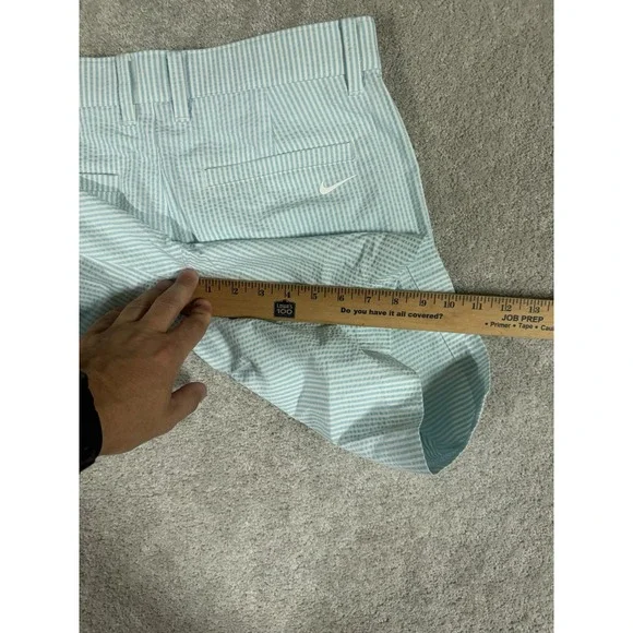 New Nike Golf Mens Tour 8 Inch Chino Seersucker Shorts Blue/ White Size 33 - Picture 8 of 10